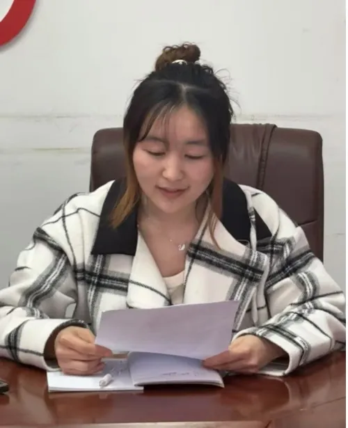 深入方可浅出,厚积才能薄发 ——湘潭市第二中学开展青年教师学习活动 深入方可浅出,厚积才能薄发 ——湘潭市第二中学开展青年教师学习活动