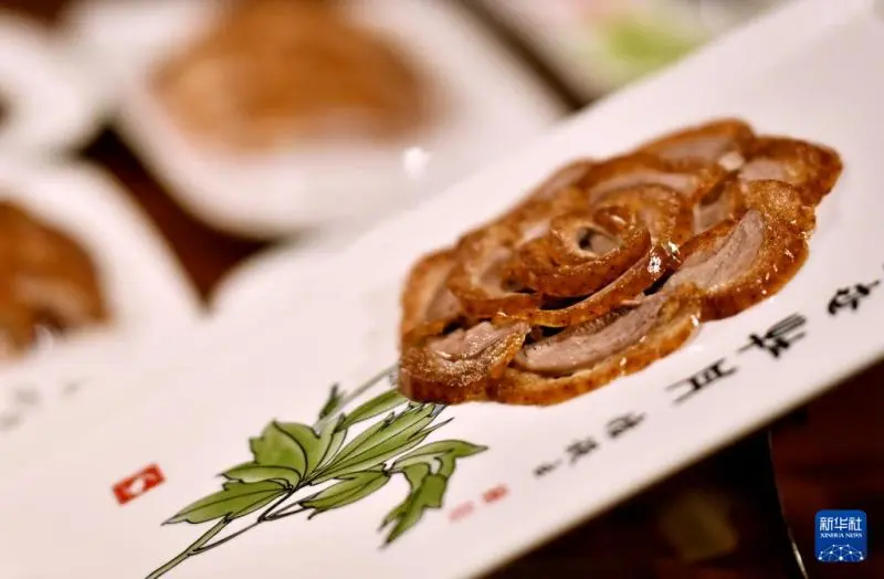 文化中国行|全聚德——烈火之中炼美食 文化中国行|全聚德——烈火之中炼美食