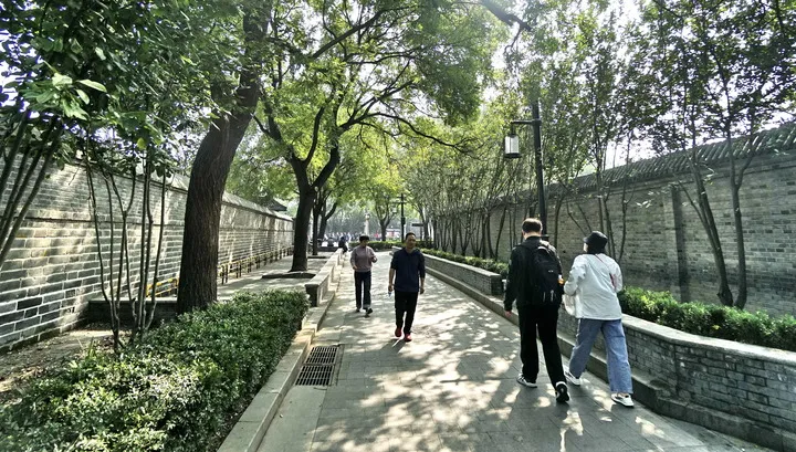城市褶皱里的善治之道——北京“里子行动”调查 城市褶皱里的善治之道——北京“里子行动”调查