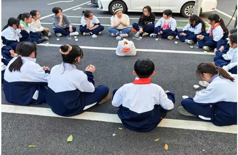 一盏清茶润心田,传统文化绽新芽 ——学生在茶香氤氲中品读千年文明密码 一盏清茶润心田,传统文化绽新芽 ——学生在茶香氤氲中品读千年文明密码