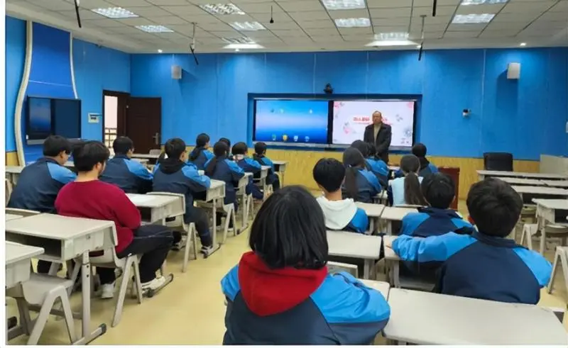 助人自助,阳光成长 ——湘潭市第三中学召开2025年春季学期心理委员会议 助人自助,阳光成长 ——湘潭市第三中学召开2025年春季学期心理委员会议