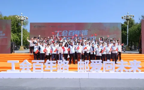 八年“邮爱”路 点亮万颗星——写在“邮爱公益”八周年之际