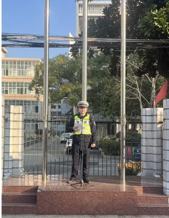 科学睡眠,健康享“瘦”,安全出行,为青春保驾护航——湘潭市第二中学 2025年上学期第六周升旗仪式 科学睡眠,健康享“瘦”,安全出行,为青春保驾护航——湘潭市第二中学 2025年上学期第六周升旗仪式