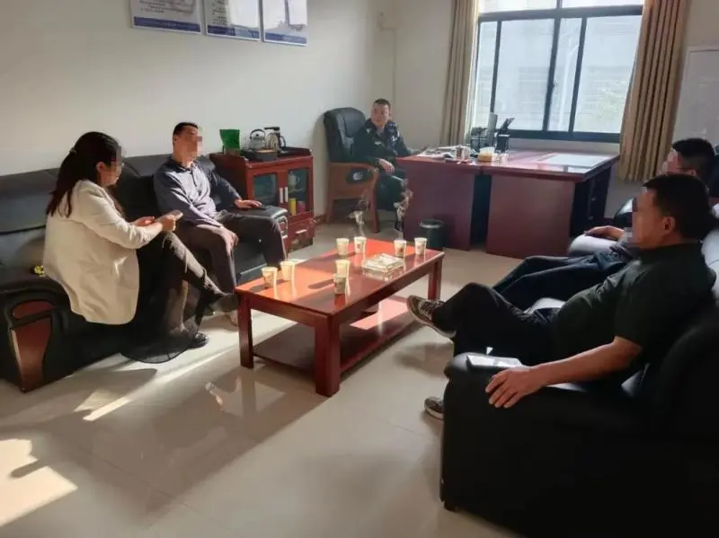 分水派出所一天化解两起涉企纠纷,助力优化营商环境 分水派出所一天化解两起涉企纠纷,助力优化营商环境
