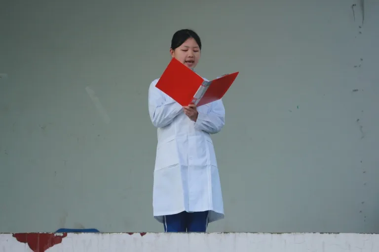 科学护眼,照亮成长之路 ——湘机中学举行 科学护眼,照亮成长之路 ——湘机中学举行