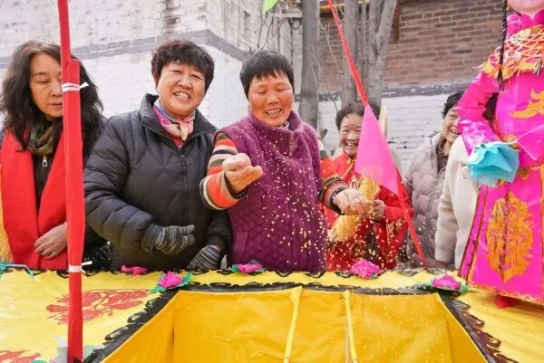 民俗盛宴！冀南新区闫浅村“耍旱船”活动盛大启航