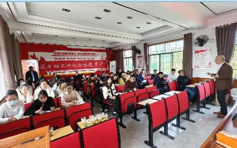 湘潭县教师进修学校、湘潭县云龙中学融合创新课程 “莲乡精品师训课程莲乡行”公益送课活动走进锦石乡中心学校
