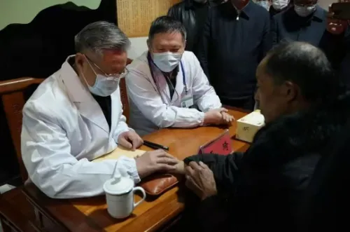 江苏扬州:举办中医义诊志愿服务活动 江苏扬州:举办中医义诊志愿服务活动