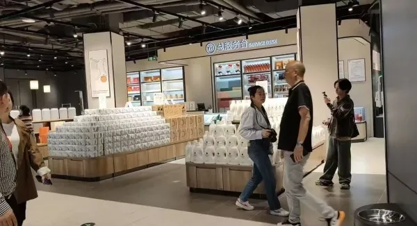 昆明永辉“学胖东来”首店4·17开业, 社区商业新路径呼之欲出 昆明永辉“学胖东来”首店4·17开业, 社区商业新路径呼之欲出