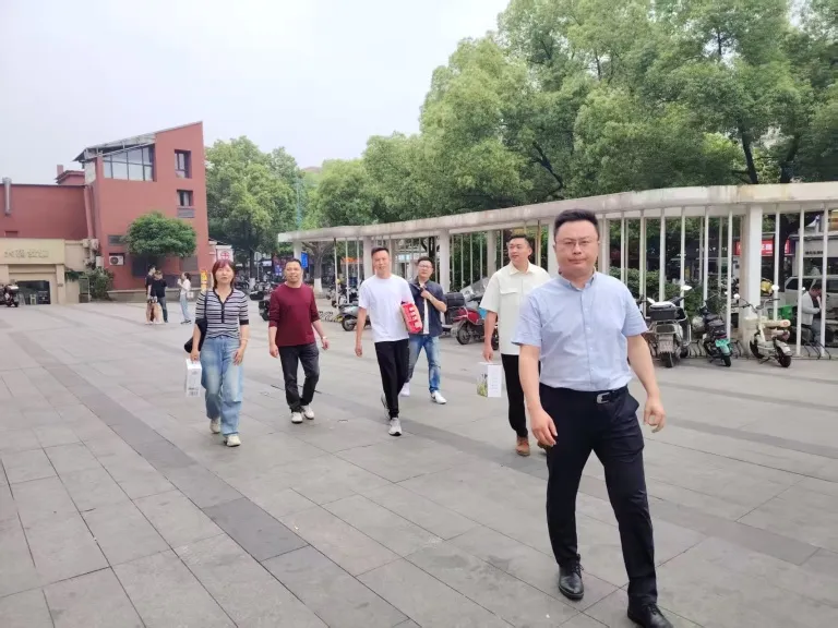 体育精神润心田 教育温度暖人间 ——湘机中学校领导带队慰问高考体育队 体育精神润心田 教育温度暖人间 ——湘机中学校领导带队慰问高考体育队