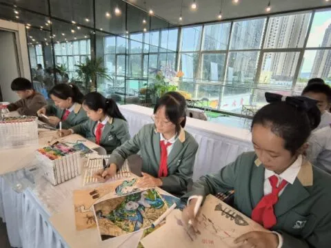 昆明市开展节水科普宣传进商圈活动 昆明市开展节水科普宣传进商圈活动