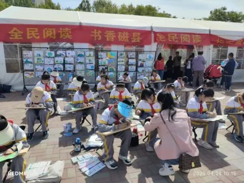 河北磁县:绿书签伴成长 护苗行动启书香 河北磁县:绿书签伴成长 护苗行动启书香