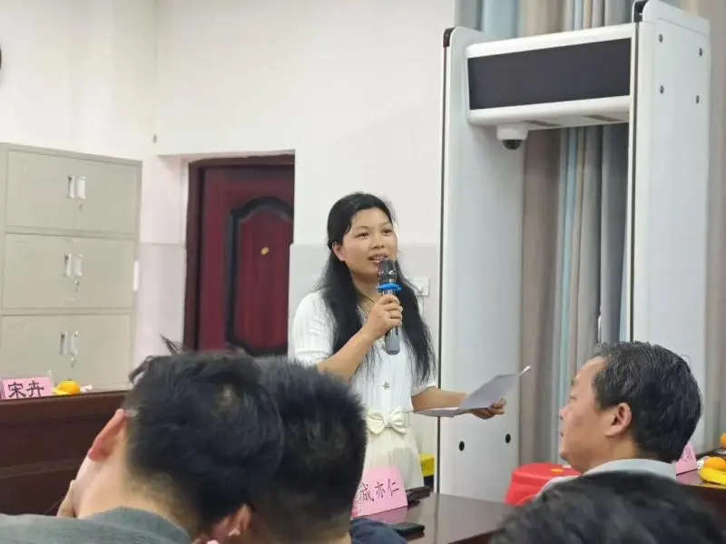 青春筑梦 使命在肩 ——湘机中学举办青年教师座谈会 青春筑梦 使命在肩 ——湘机中学举办青年教师座谈会