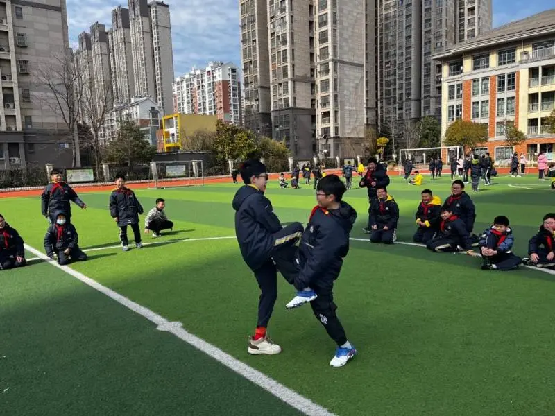 反转:“我的体育是数学老师教的!”——学校体育改革调研之一 反转:“我的体育是数学老师教的!”——学校体育改革调研之一