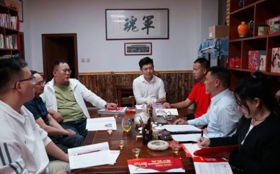 《智慧中国》杂志社调研云南融媒体 分中心共绘媒体发展新蓝图 《智慧中国》杂志社调研云南融媒体 分中心共绘媒体发展新蓝图