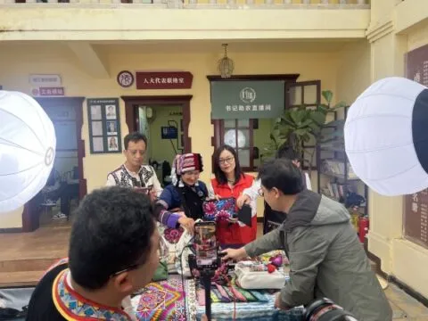 大观街道:唱响“双城记” “三域书记”直播联动助农增收 大观街道:唱响“双城记” “三域书记”直播联动助农增收