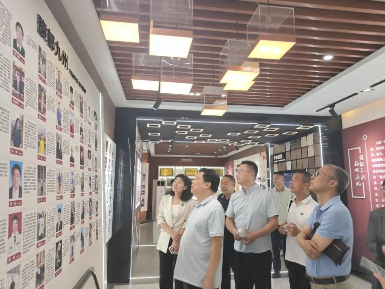 共探红色思政路 同铸教育新辉煌 ——湘潭市政协对口协商湘机中学调研会