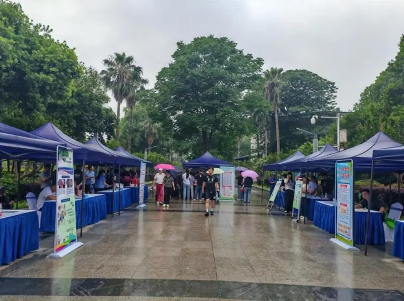 雨湖区交通运输局开展防灾减灾日主题宣传活动