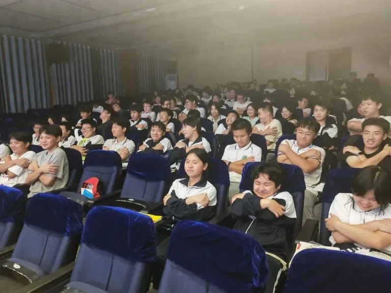 身心赋能强心智 科学护航助高考 ——湘机中学举行高三学生身心赋能心理健康教育活动