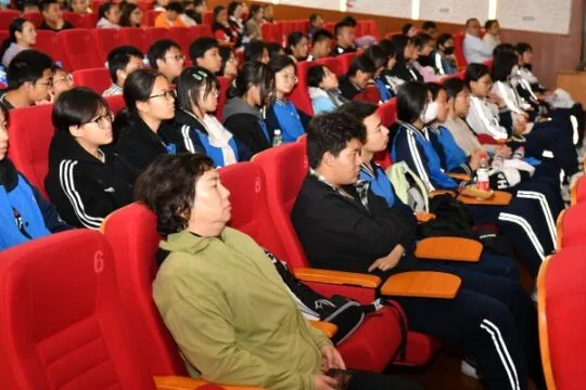 红土地之歌”五华区初赛举行,选手共话奋进筑梦路 红土地之歌”五华区初赛举行,选手共话奋进筑梦路