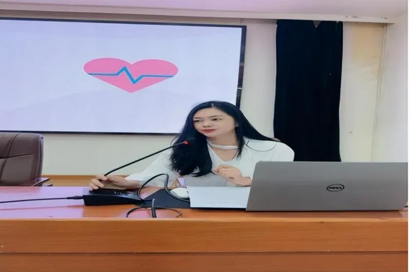 守护青春,健康成长——湘潭市二中2025年上学期初中女生防性侵安全教育讲座 守护青春,健康成长——湘潭市二中2025年上学期初中女生防性侵安全教育讲座