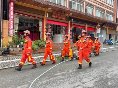 与独龙族人民一起抗洪救灾 ——贡山县独龙江乡暴雨洪涝灾害消防救援二三事 与独龙族人民一起抗洪救灾 ——贡山县独龙江乡暴雨洪涝灾害消防救援二三事