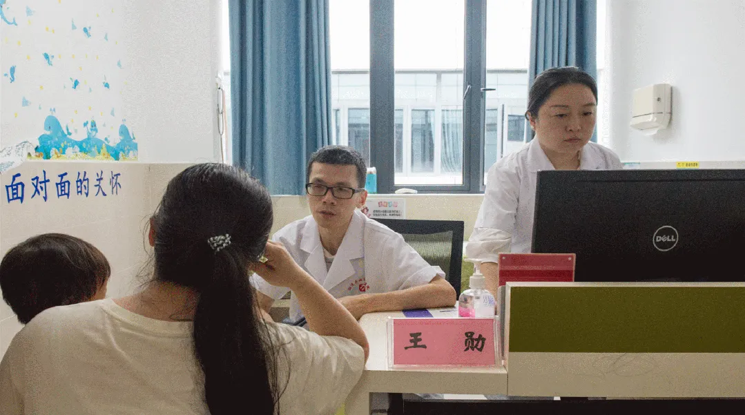 国家出生缺陷干预救助项目义诊湘潭行，守护妇女儿童身心健康