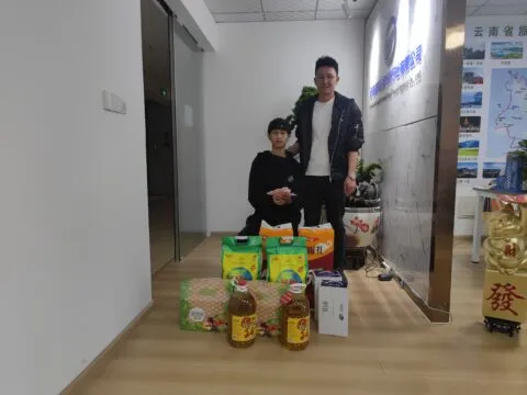 翱腾王俊毅带队献爱 情暖残障点亮希望之光 翱腾王俊毅带队献爱 情暖残障点亮希望之光