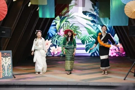 昆明五华南亚东南亚风情街璀璨开街 南屏商圈再添沉浸式文旅消费新地标 昆明五华南亚东南亚风情街璀璨开街 南屏商圈再添沉浸式文旅消费新地标