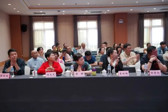 第七届国际碳业发展高峰论坛在云南昆明落幕 巨量集团抽奖送万元大奖掀高潮 第七届国际碳业发展高峰论坛在云南昆明落幕 巨量集团抽奖送万元大奖掀高潮