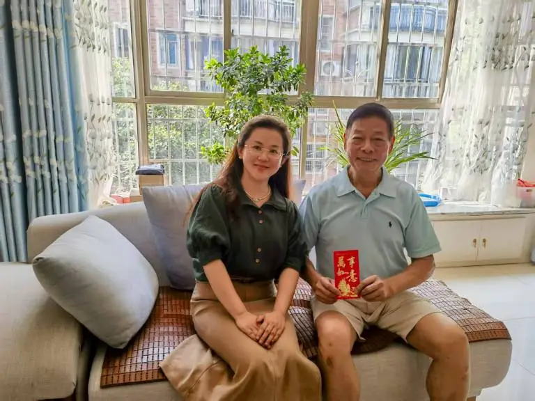 三尺讲台系国防 深情慰问暖兵心 ——湘机中学组织“八一”慰问退伍军人教师及军属 三尺讲台系国防 深情慰问暖兵心 ——湘机中学组织“八一”慰问退伍军人教师及军属