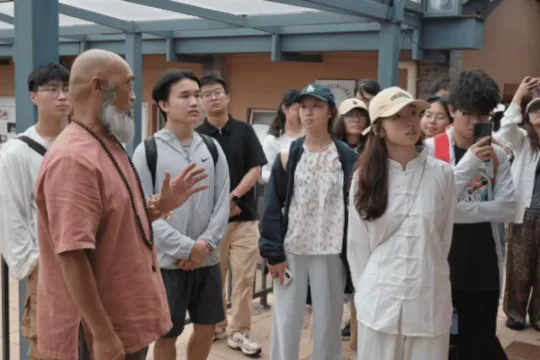 青春志愿行,奉献新时代 ——广州中医药大学服务队赴云南宜良开展“三下乡”社会实践 青春志愿行,奉献新时代 ——广州中医药大学服务队赴云南宜良开展“三下乡”社会实践
