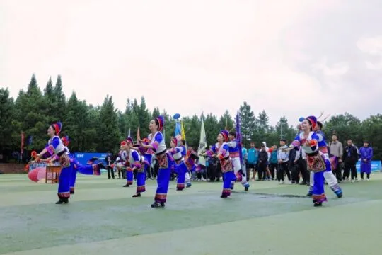 云南省 2025 年 “大地流彩・和美乡村” 足球赛(鹤庆站)盛大开幕 云南省 2025 年 “大地流彩・和美乡村” 足球赛(鹤庆站)盛大开幕