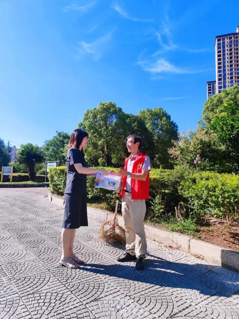 工会送清凉 防暑保安康——湘潭县人民法院工会开展2025年度夏送清凉活动 工会送清凉 防暑保安康——湘潭县人民法院工会开展2025年度夏送清凉活动