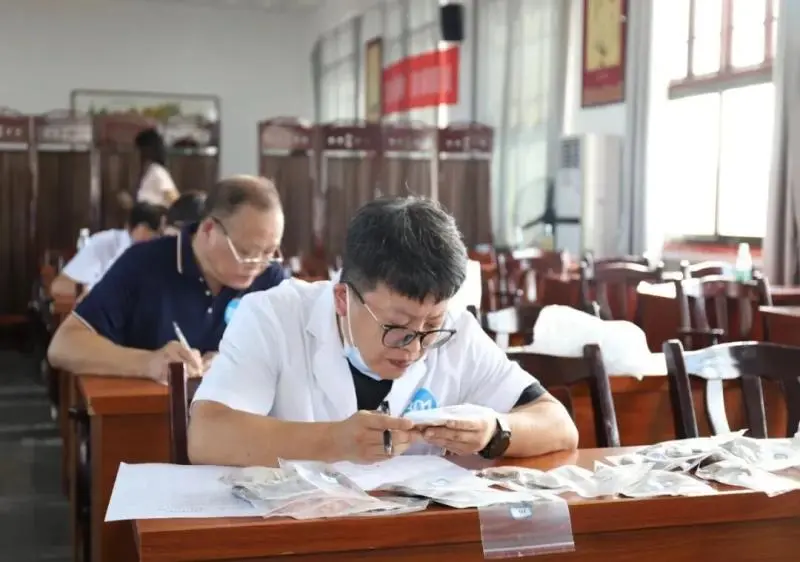 药香蕴匠心 技能展风采 湘潭市中药炮制职业技能竞赛火热开赛 药香蕴匠心 技能展风采 湘潭市中药炮制职业技能竞赛火热开赛
