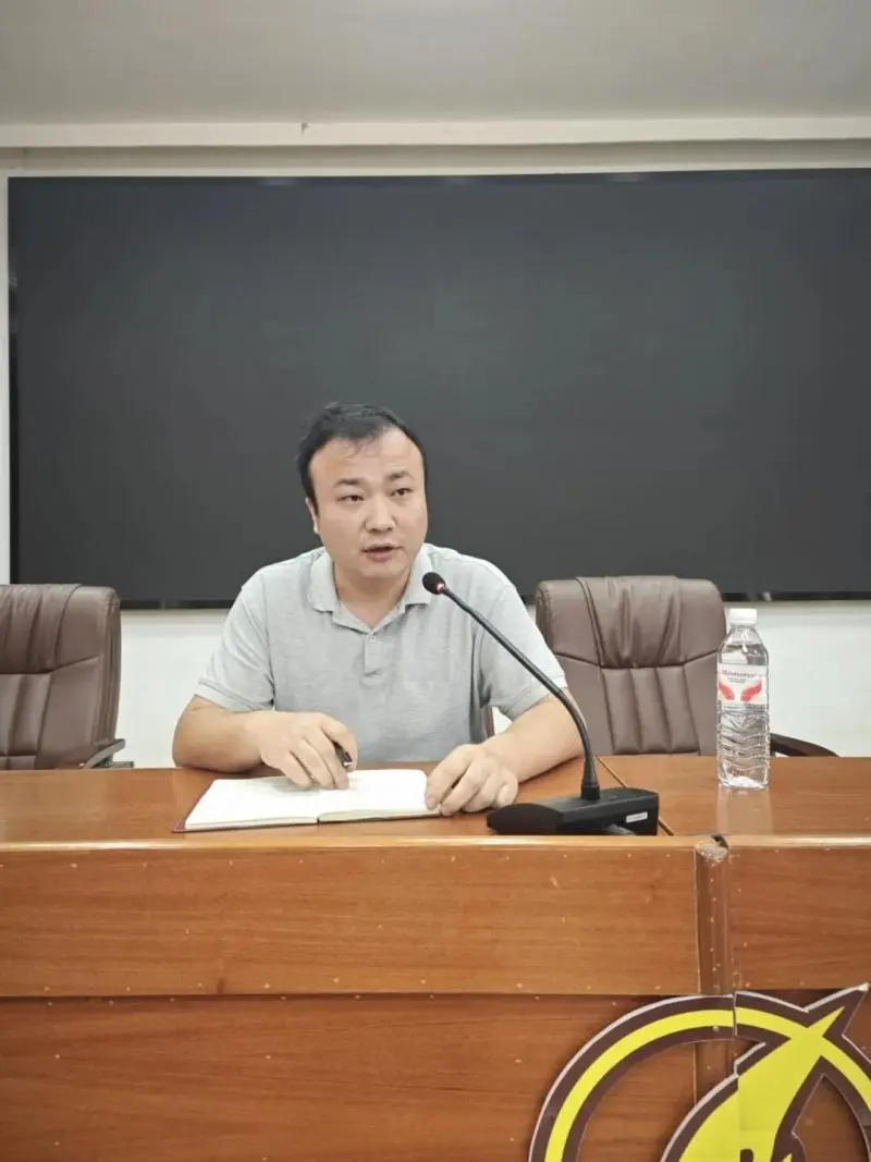 丹桂馥郁启新程 润心育人待花开——湘潭市第二中学2025年下学期“我的德育故事”论坛活动(第1期)暨全体班主任工作会议 丹桂馥郁启新程 润心育人待花开——湘潭市第二中学2025年下学期“我的德育故事”论坛活动(第1期)暨全体班主任工作会议