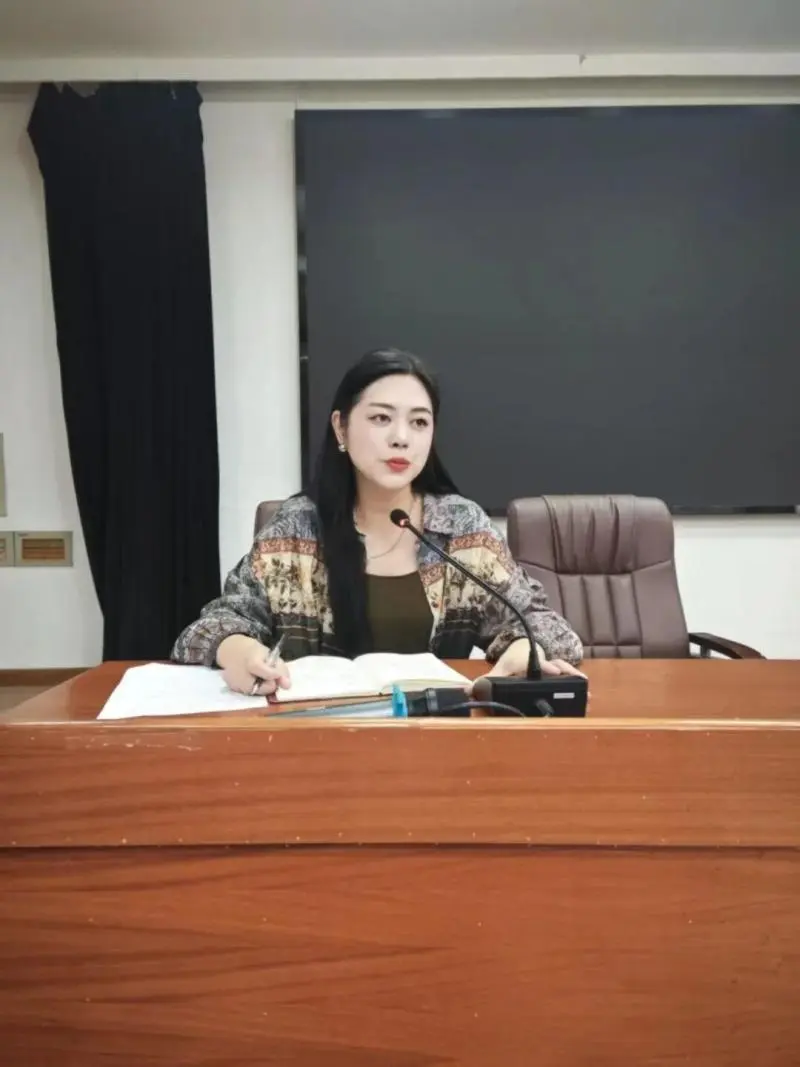 丹桂馥郁启新程 润心育人待花开——湘潭市第二中学2025年下学期“我的德育故事”论坛活动(第1期)暨全体班主任工作会议 丹桂馥郁启新程 润心育人待花开——湘潭市第二中学2025年下学期“我的德育故事”论坛活动(第1期)暨全体班主任工作会议