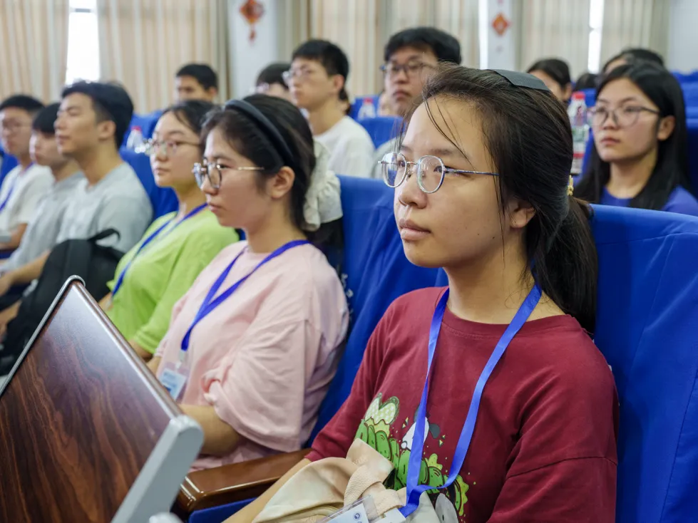三尺讲台传薪火,教育实习启师途——湖南科技大学 实习生来我校开展教育实习