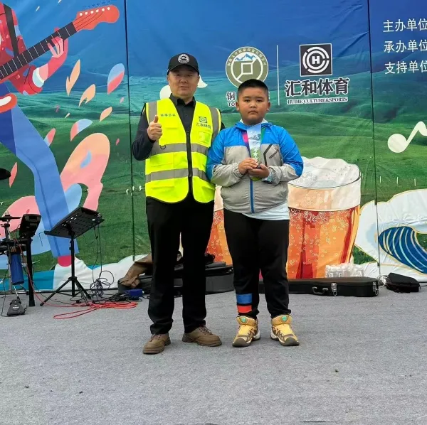 车轮滚过云海,激情点燃乌蒙!2025云上草原自行车赛圆满收官