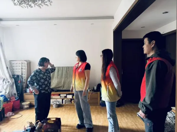 果林社区巾帼志愿服务队开展敬老关爱活动 果林社区巾帼志愿服务队开展敬老关爱活动