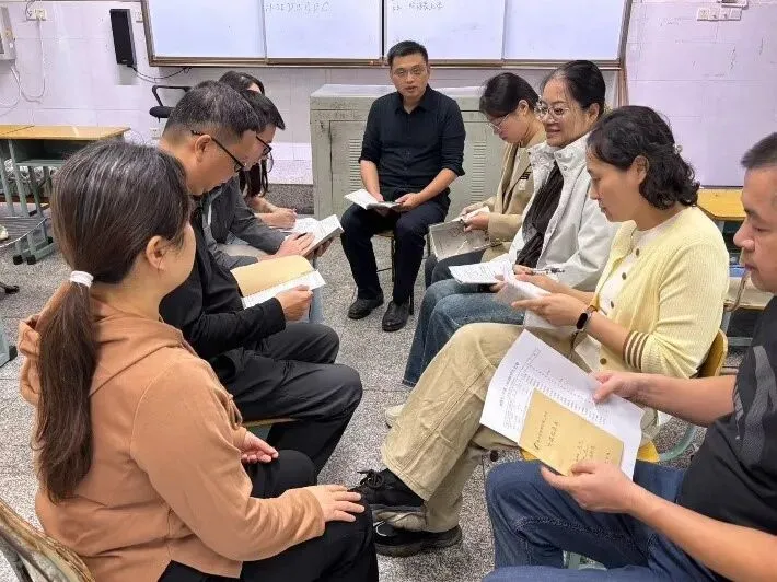 凝心磨课备赛，聚力赋能成长——湘潭市第二中学开展第一期青年教师集中学习活动