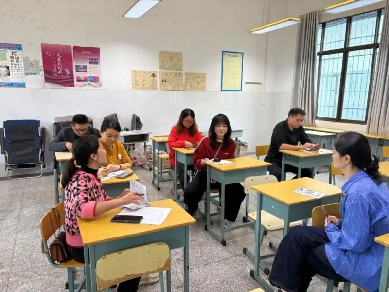 凝心磨课备赛，聚力赋能成长——湘潭市第二中学开展第一期青年教师集中学习活动