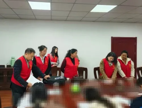 江西玉山中专: 公益助学不辞苦 拳拳爱心润泽香 江西玉山中专: 公益助学不辞苦 拳拳爱心润泽香
