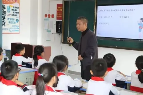 江西玉山县教研室组织优秀教师赴下塘小学开展送教活动