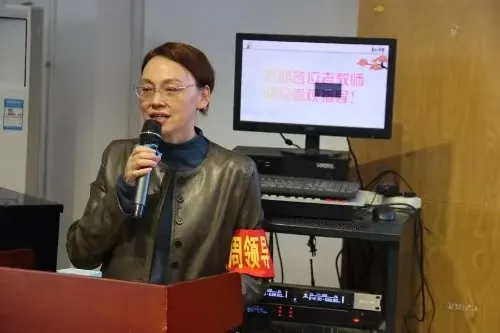 上饶玉山县瑾山小学:金秋赋雅韵 敬老传新风 上饶玉山县瑾山小学:金秋赋雅韵 敬老传新风