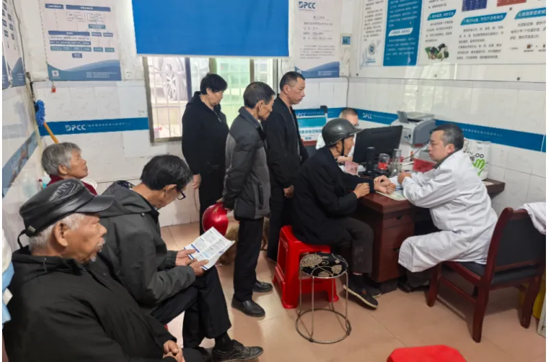 重阳送暖,中医下乡:中医药守护基层老年健康的 “实用密码” 重阳送暖,中医下乡:中医药守护基层老年健康的 “实用密码”