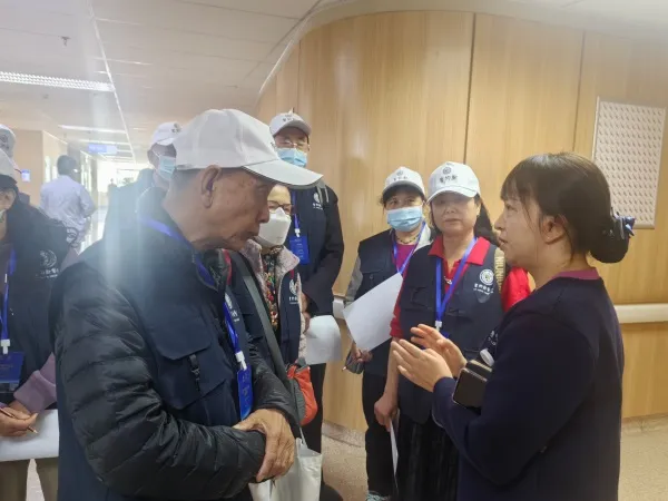圣约翰医院服务暖人心 获得社会监督员点赞 圣约翰医院服务暖人心 获得社会监督员点赞