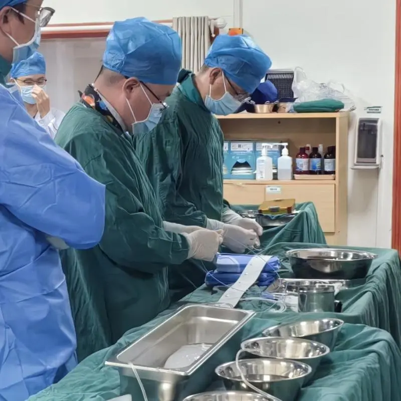反复心衰险丧命！他们为七旬老人修复 “罢工心门”