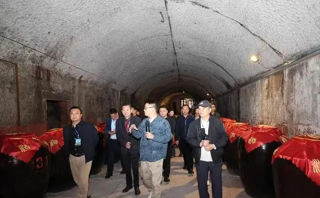 笔墨映饶州 初心赴新程——第26个中国记者节基层采访走进上饶 笔墨映饶州 初心赴新程——第26个中国记者节基层采访走进上饶