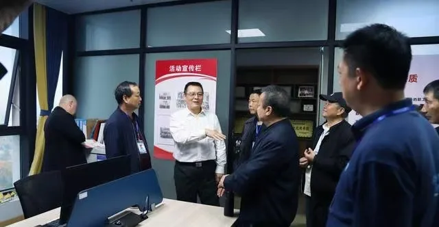 笔墨映饶州 初心赴新程——第26个中国记者节基层采访走进上饶 笔墨映饶州 初心赴新程——第26个中国记者节基层采访走进上饶